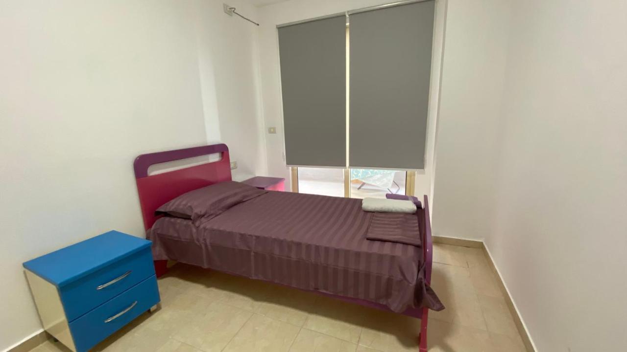 Anna'S Apartament Lushnjë Buitenkant foto